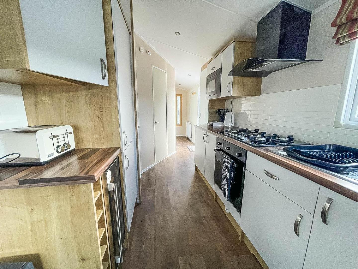 فندق Lovely Caravan With Large Decking And Wi-Fi In Norfolk Ref 50053K غريت يورماوث المظهر الخارجي الصورة