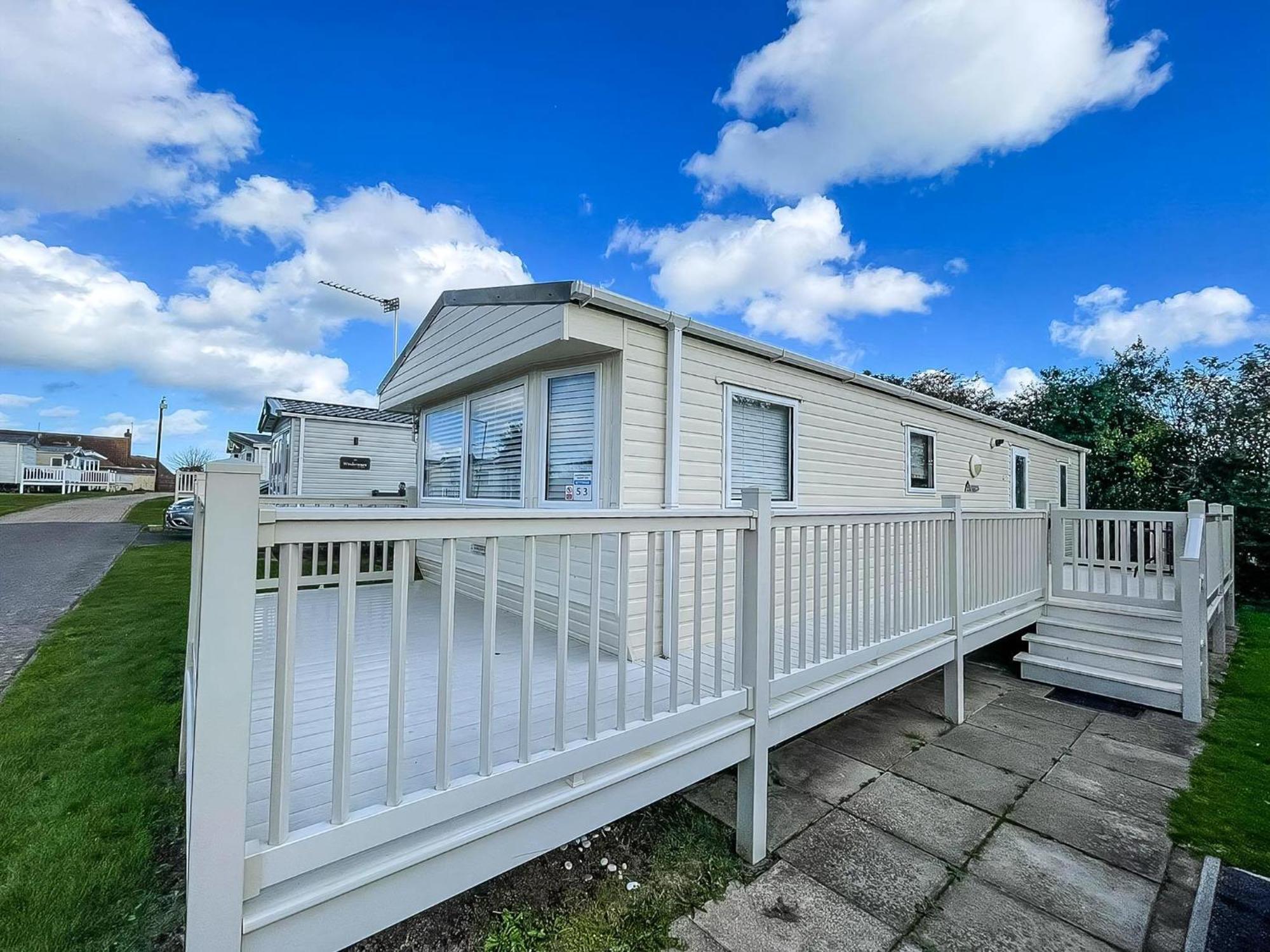 فندق Lovely Caravan With Large Decking And Wi-Fi In Norfolk Ref 50053K غريت يورماوث المظهر الخارجي الصورة