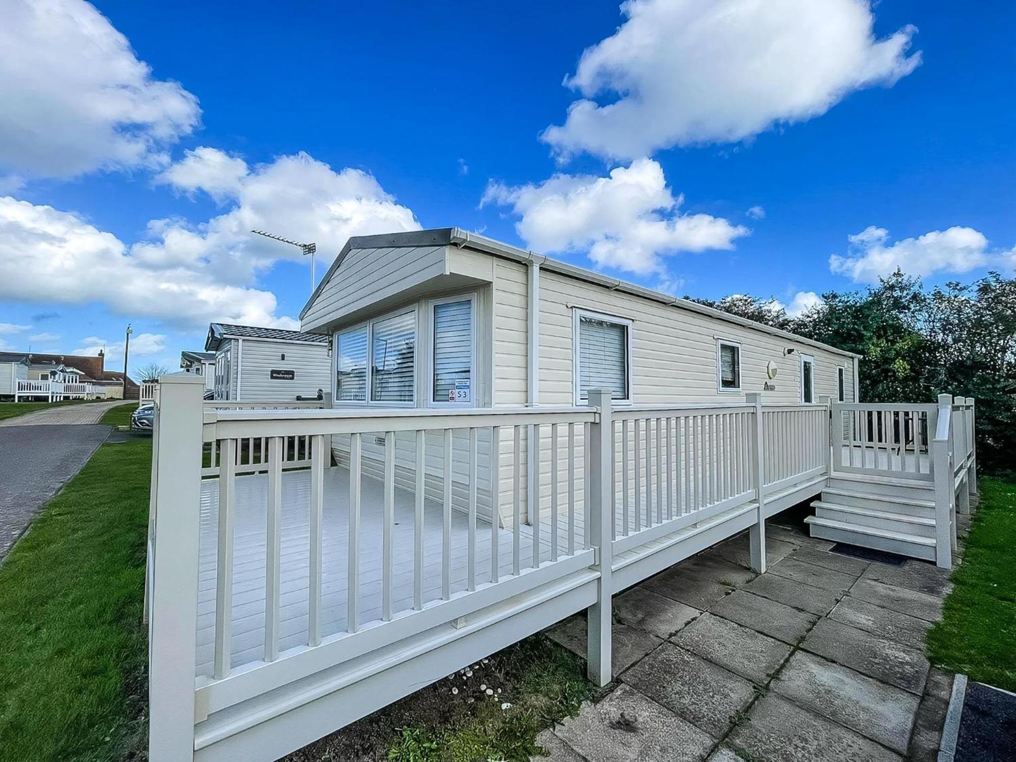 فندق Lovely Caravan With Large Decking And Wi-Fi In Norfolk Ref 50053K غريت يورماوث المظهر الخارجي الصورة