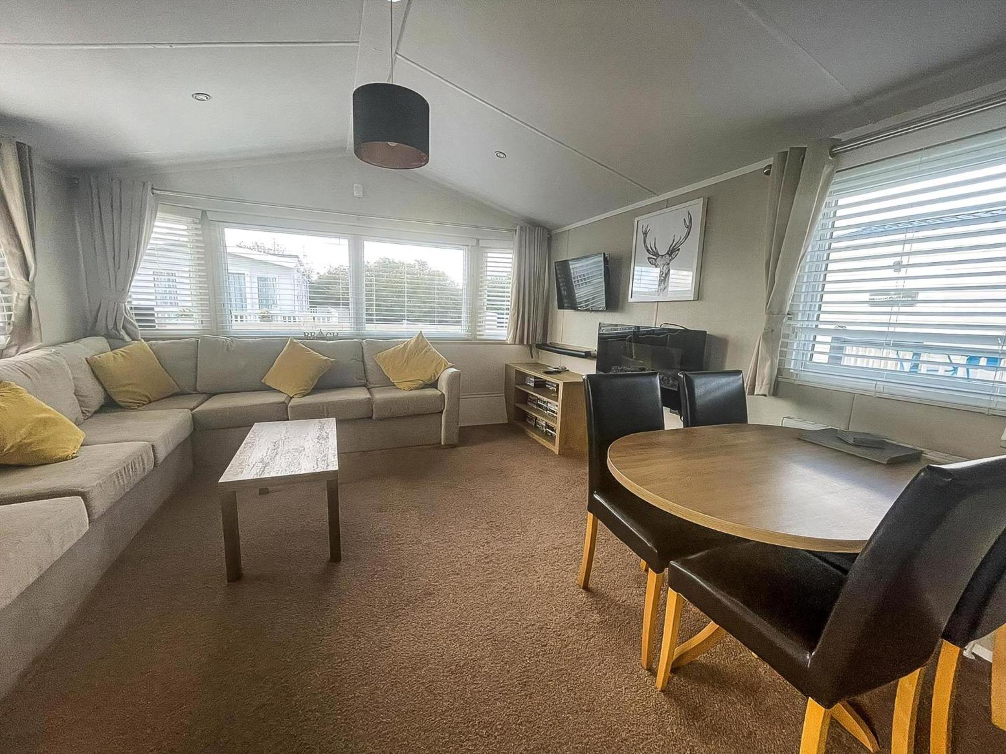 فندق Lovely Caravan With Large Decking And Wi-Fi In Norfolk Ref 50053K غريت يورماوث المظهر الخارجي الصورة